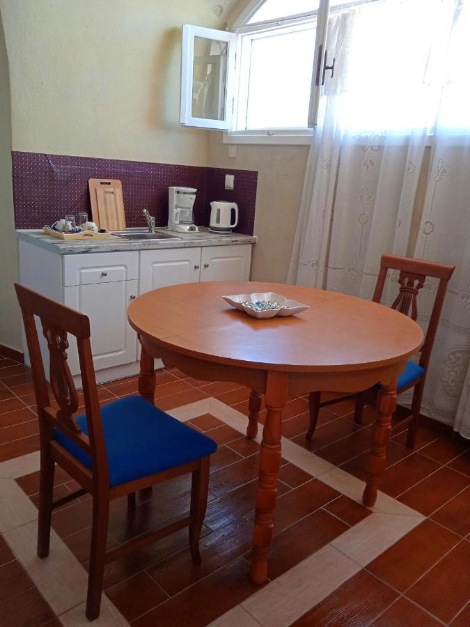 Loukas Kontos Traditional House Emporio  Екстериор снимка